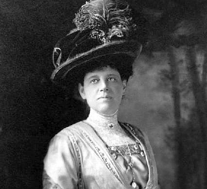 Mabel Thorpe Boardman volunteer